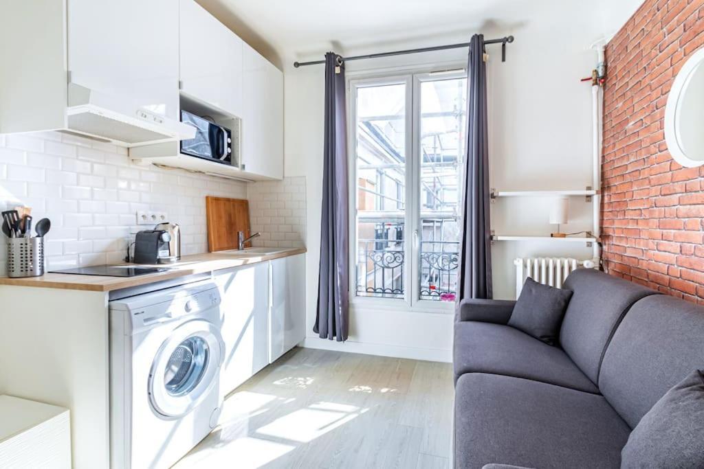 Parc Des Buttes-chaumont - Ii Apartment